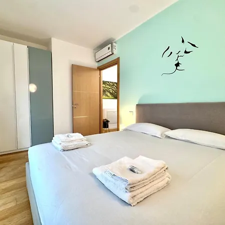 2 Bedrooms, Wifi, Airco Near Station By Kibilu Affitti Brevi 아파트 *