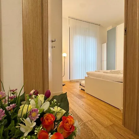 2 Bedrooms, Wifi, Airco Near Station By Kibilu Affitti Brevi 아파트