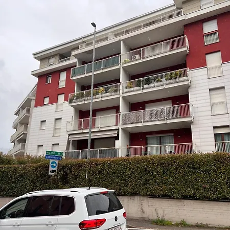 2 Bedrooms, Wifi, Airco Near Station By Kibilu Affitti Brevi 아파트 *